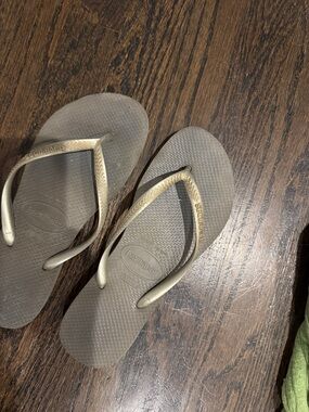 Havaianas Brown Footbed with Gold Straps Flip Flops